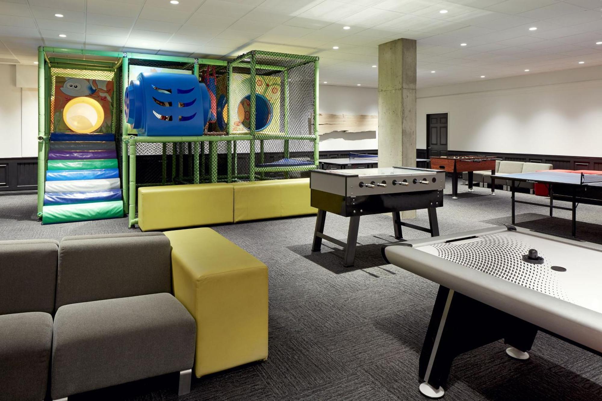 Delta Hotels By Marriott Mont Sainte-Anne, Resort & Convention Center Beaupré Exterior foto